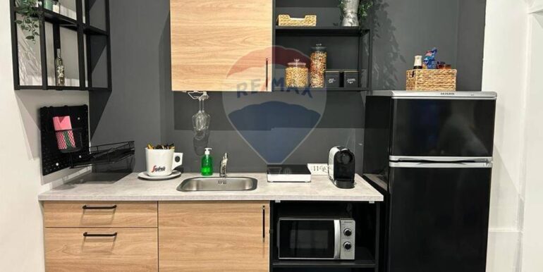 20251014153045-993619-11