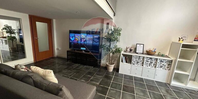 20251014153053-993619-15