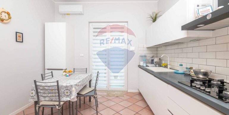 20251014163700-993646-1