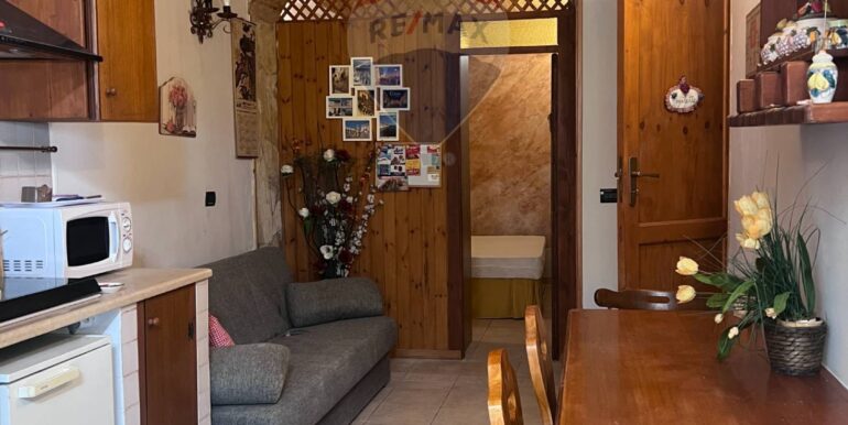 20251014193707-993710-2