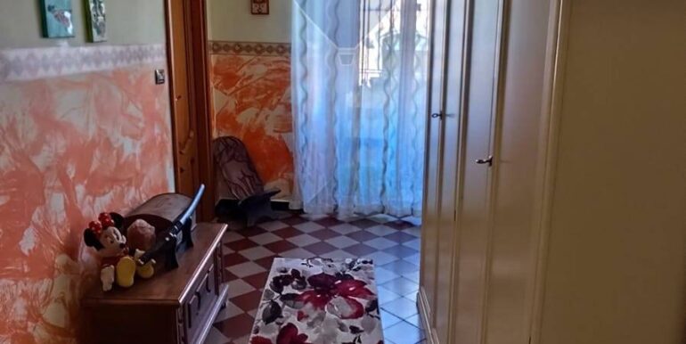 20251014195343-993702-21