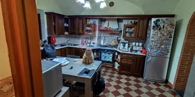 20251014195421-993702-41