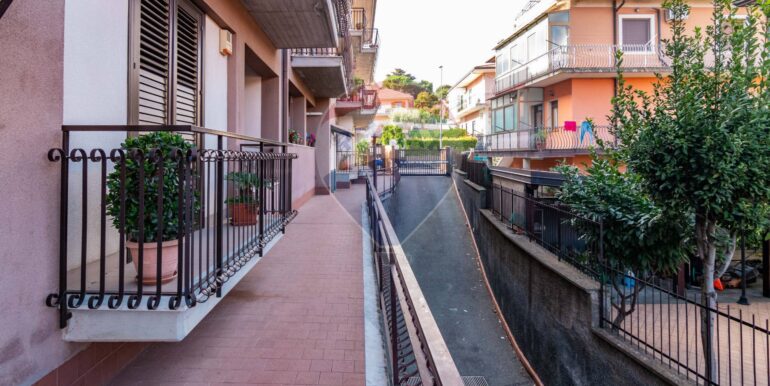 2025101483028-992777-3