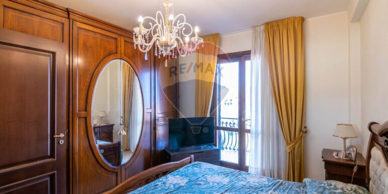 2025101483105-992777-11