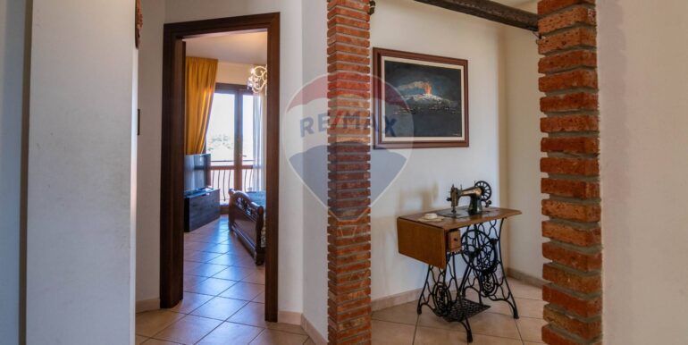 2025101483202-992777-24