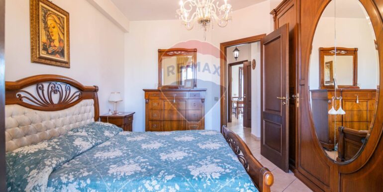 2025101483240-992777-33