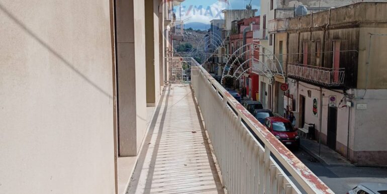 2025101492307-993494-2