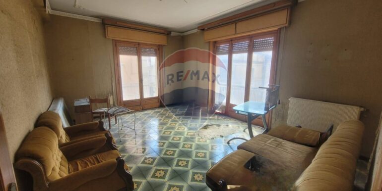 2025101492310-993494-3