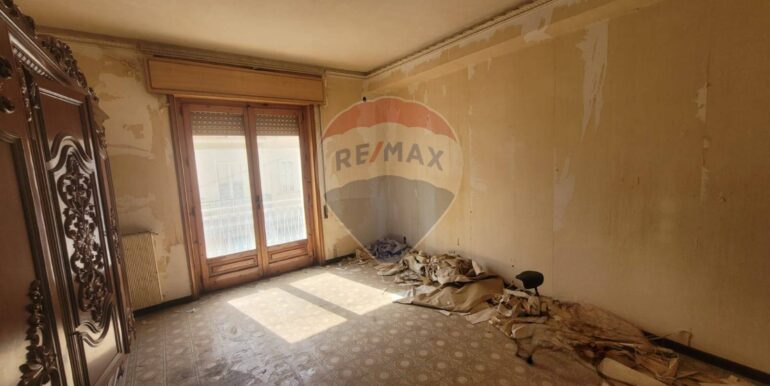 2025101492328-993494-10