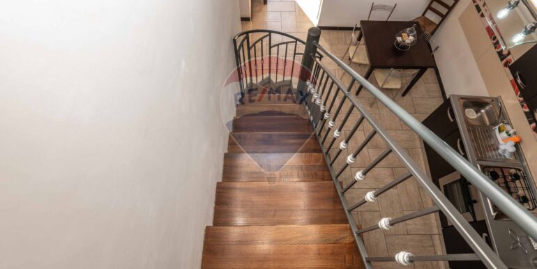 2025101495945-990849-39