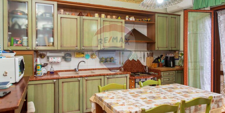 20251015100202-991695-49