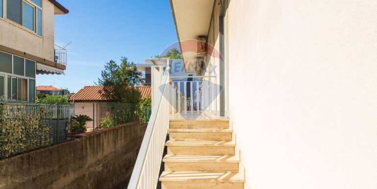 20251015120012-993789-5