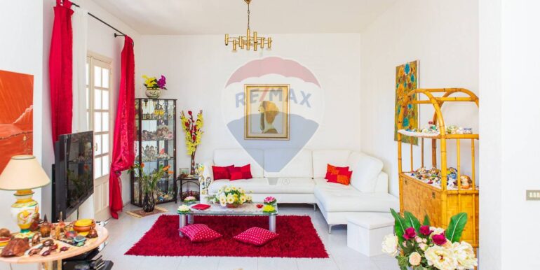 20251015120040-993789-12