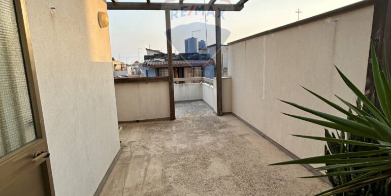 20251015154902-993822-21