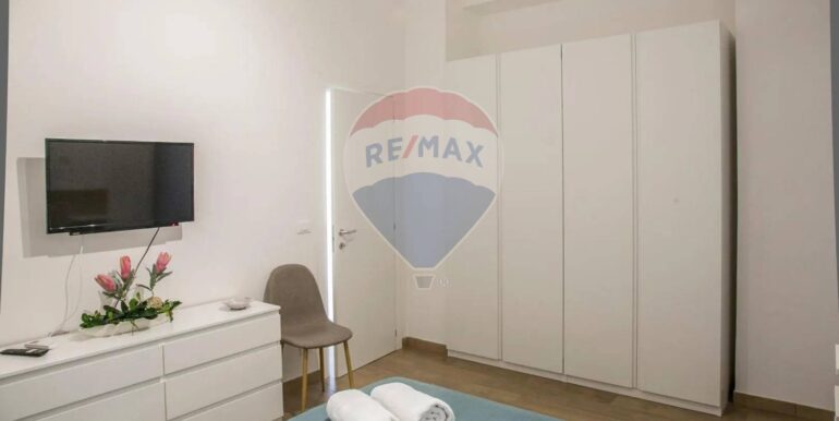 20251015174029-993894-16