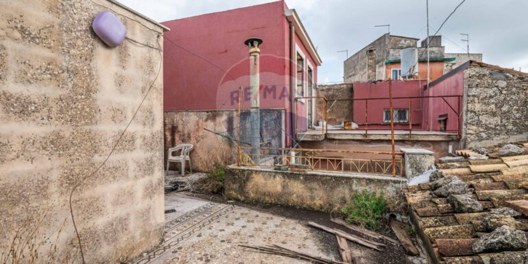 20251016142809-993891-24