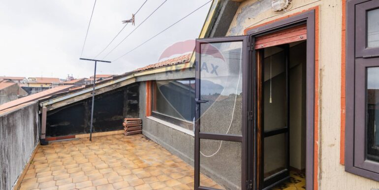 20251016190833-991992-31