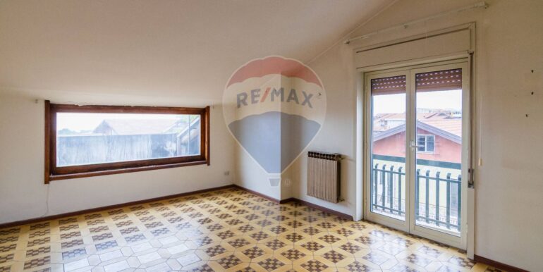 20251016190840-991992-33