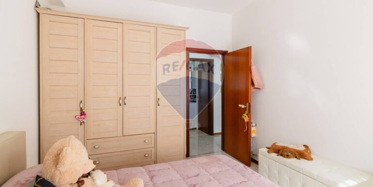 20251017104628-994179-11