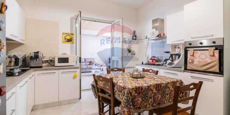 20251017104652-994179-19