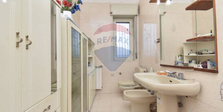 20251017130342-994252-12