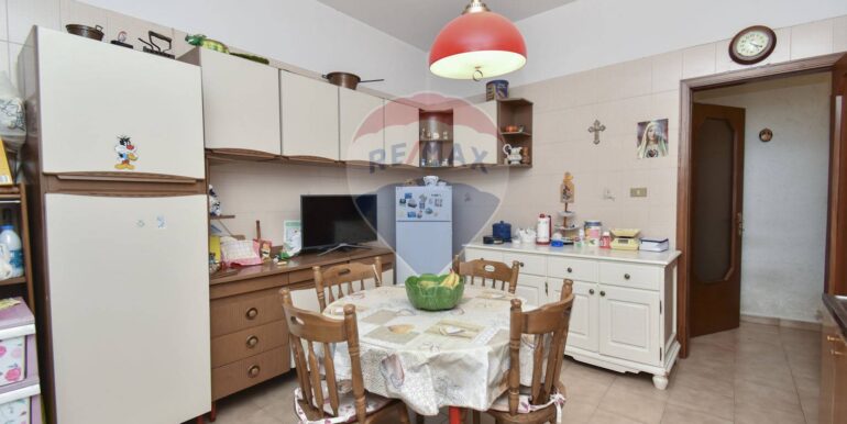 20251017130349-994252-15