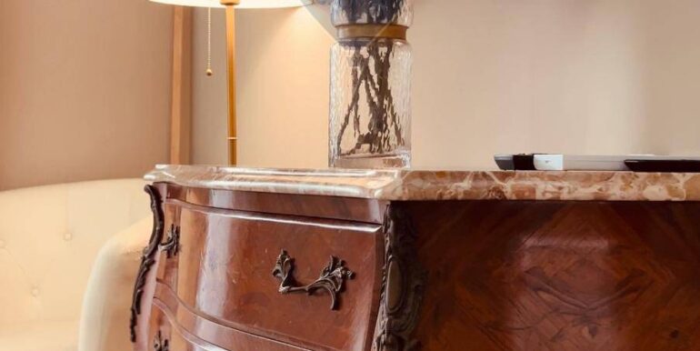 20251020170833-994609-8