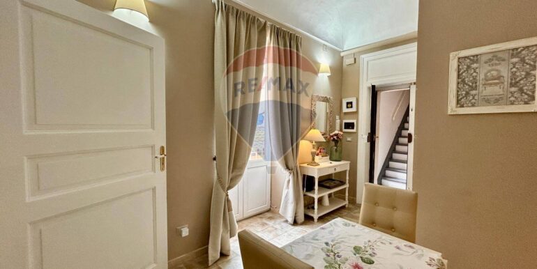 20251020170843-994609-13