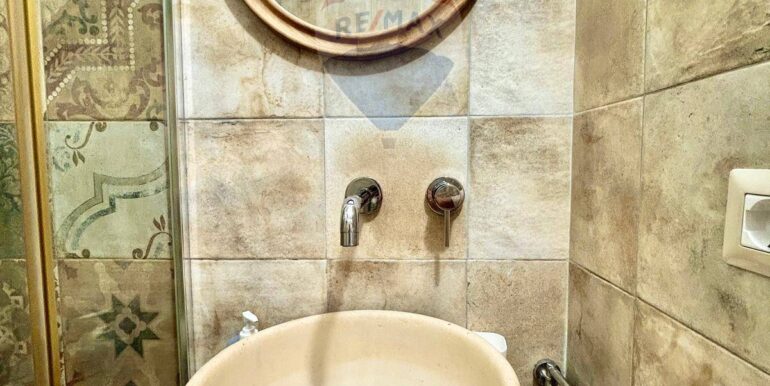 20251020170848-994609-15