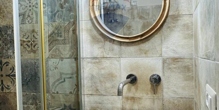 20251020170854-994609-17