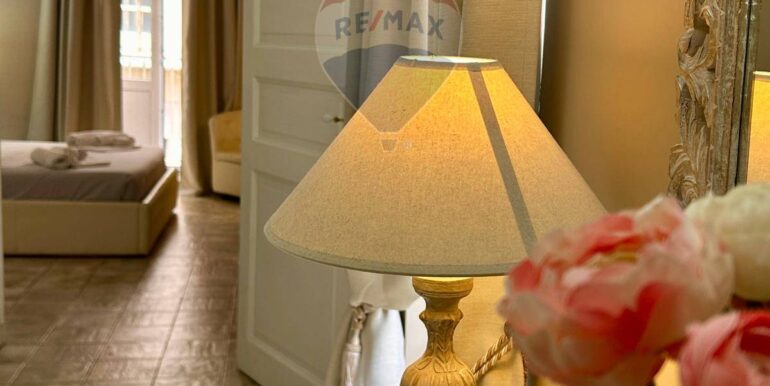 20251020170903-994609-21