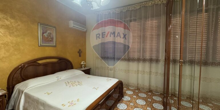 20251020191607-994650-14