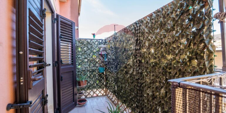 20251021110056-994728-10