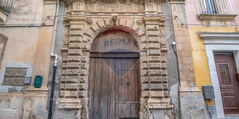 20251021114434-992918-1