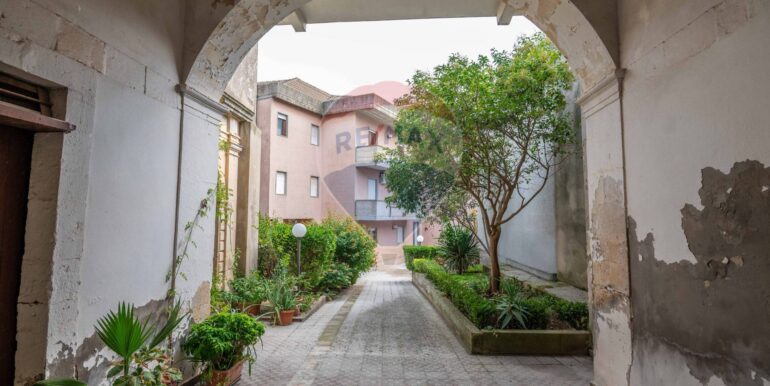 20251021114447-992918-5