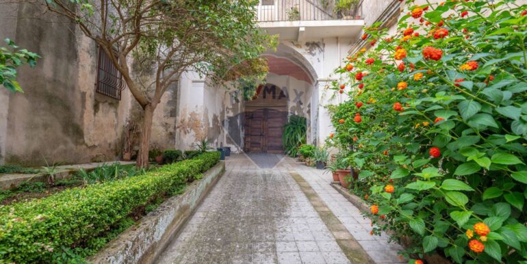 20251021114506-992918-11