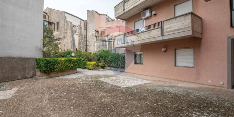 20251021114514-992918-13