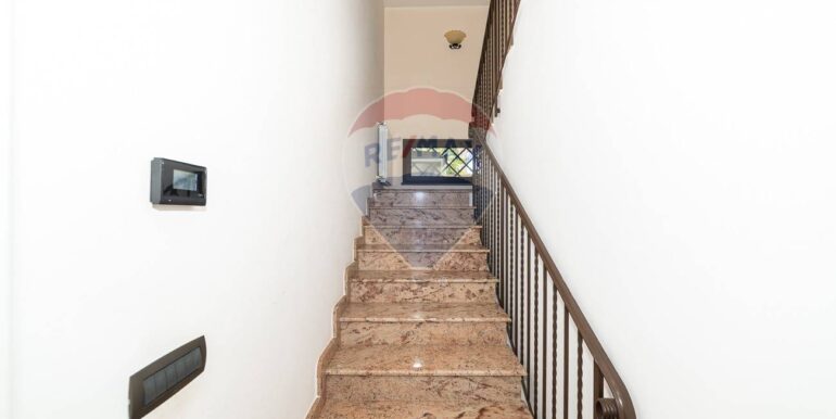 20251021134030-994800-19