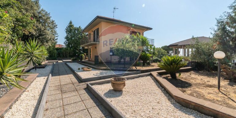 20251021134118-994800-32