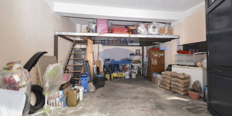 20251021182155-995180-4