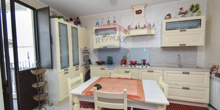 20251021182325-995180-13