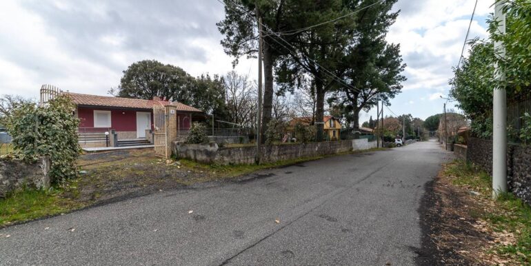 20251021192206-995272-0