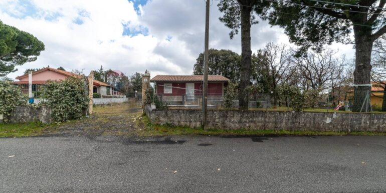 20251021192206-995272-1