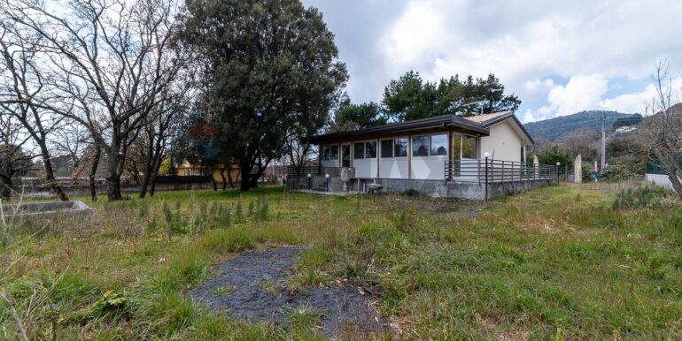 20251021192207-995272-4