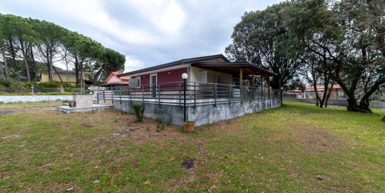 20251021192208-995272-8