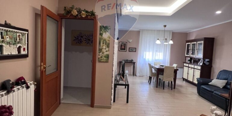 20251022142334-995383-10