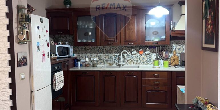 20251022142349-995383-14