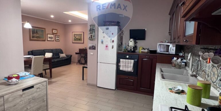 20251022142352-995383-15