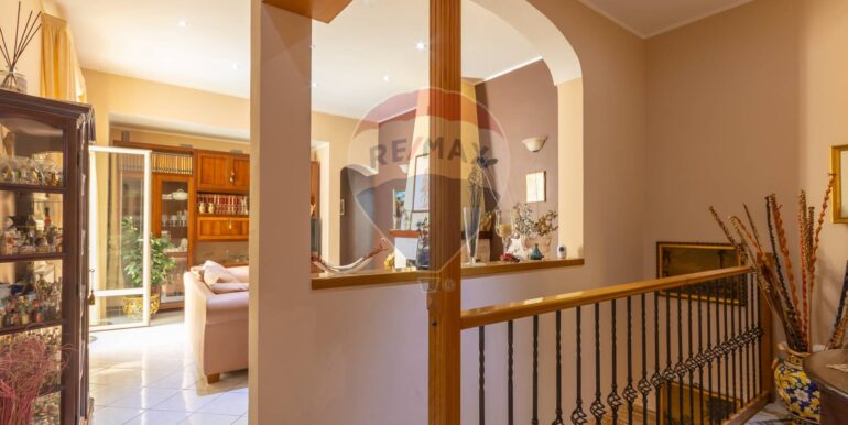 20251022170441-994202-4