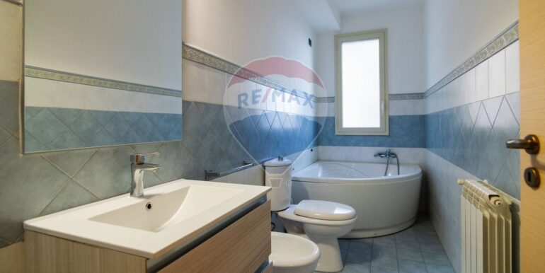 20251022182208-994628-2